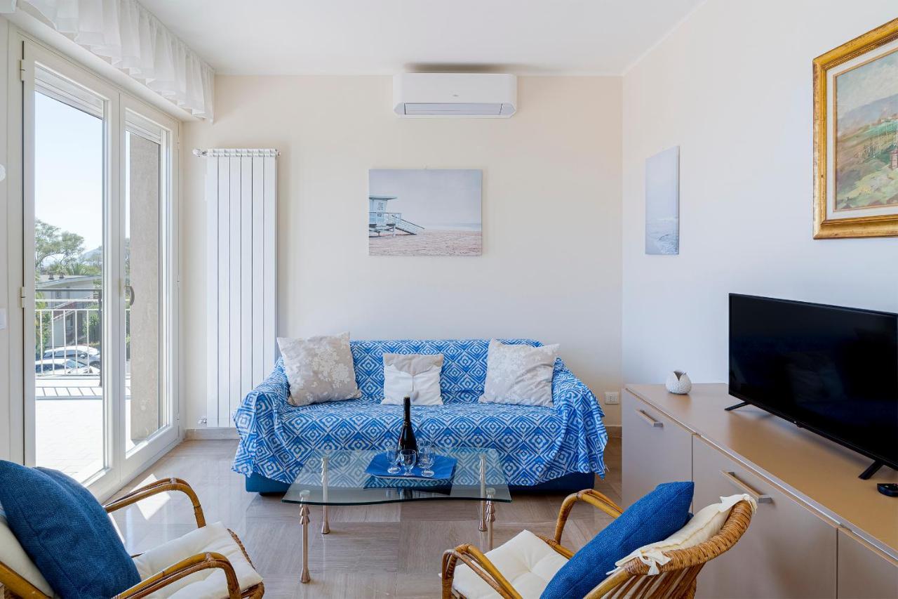 Tre Ponti Panoramic Seaview Apartment Sanremo Exterior photo